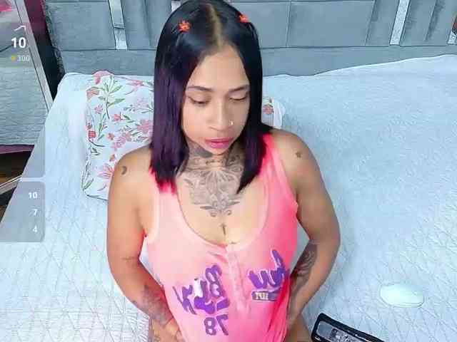 hollyvega webcam