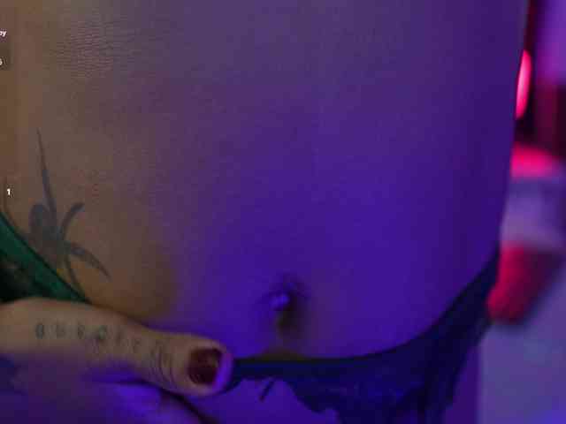 hollyvega webcam
