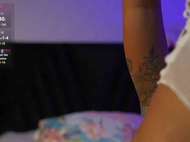 hollyvega webcam