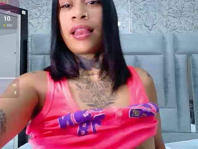 hollyvega