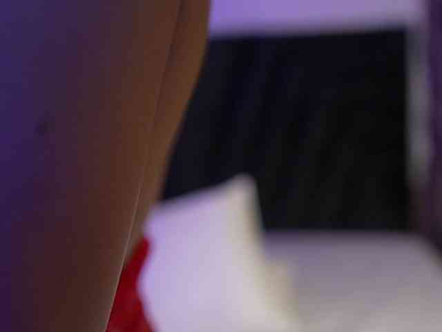 hollyvega webcam