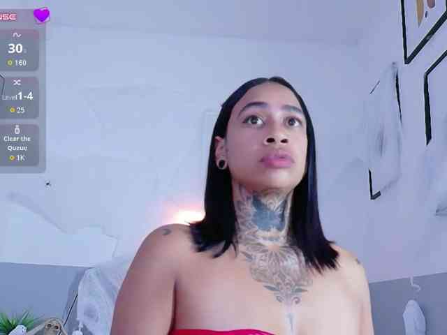 hollyvega