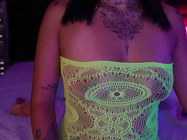hollyvega webcam