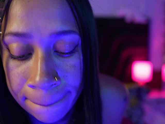 hollyvega webcam