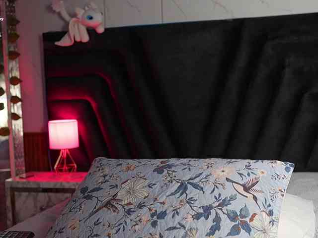 hollyvega webcam