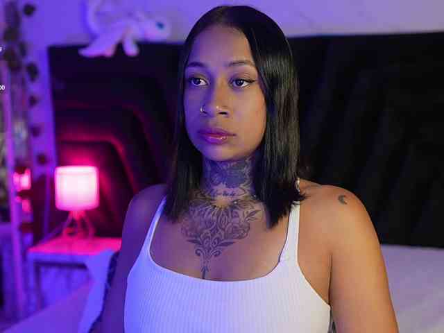 hollyvega webcam