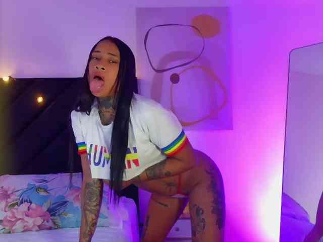 hollyvega webcam