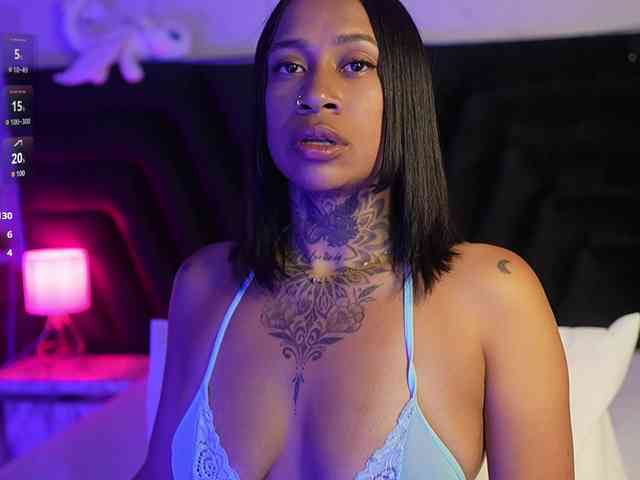 hollyvega webcam