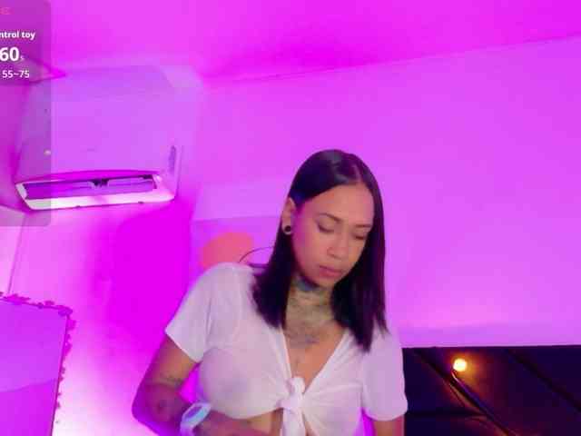 hollyvega webcam