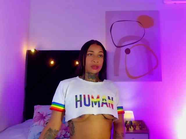 hollyvega webcam