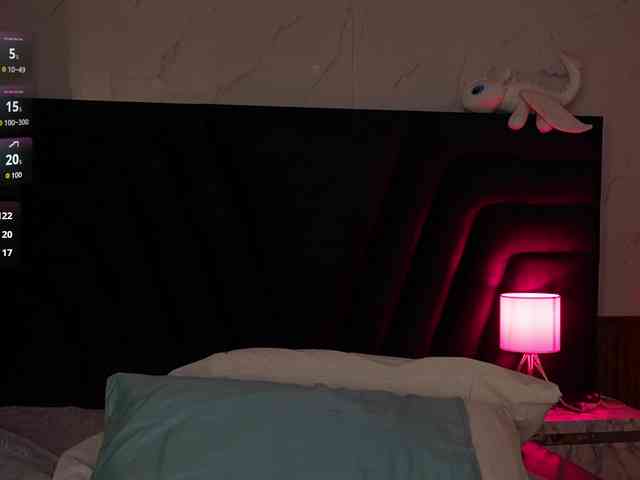 hollyvega webcam