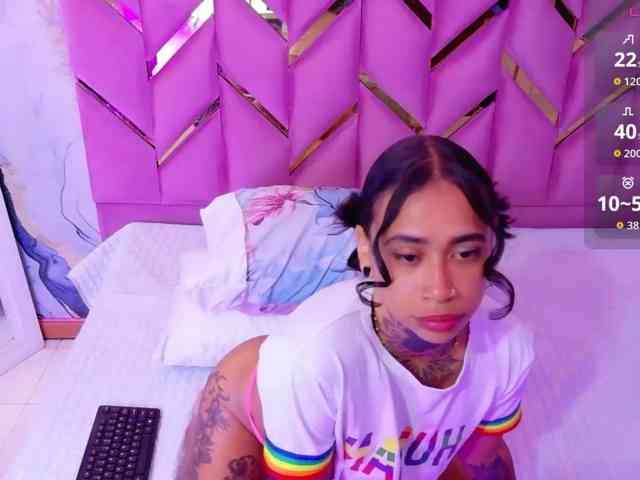 hollyvega
