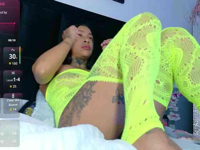hollyvega