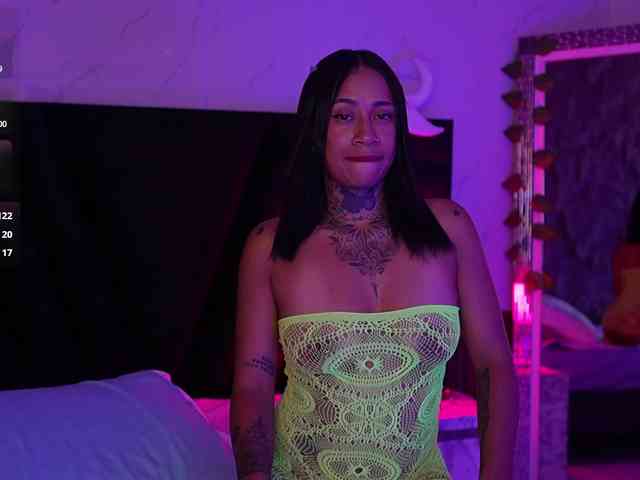 hollyvega webcam