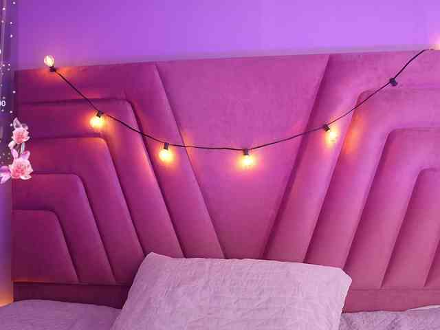 hollyvega webcam