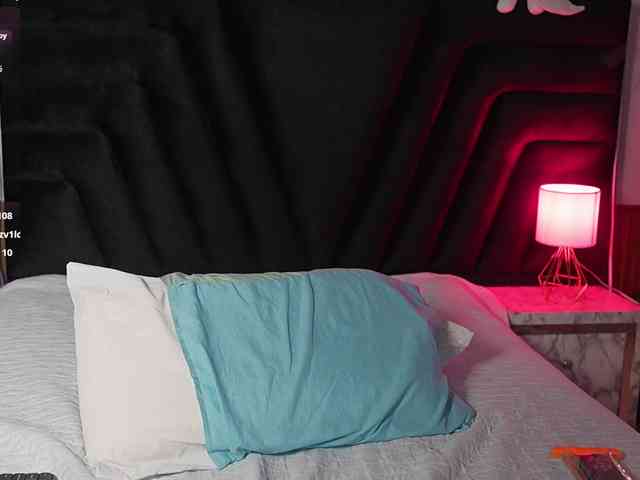 hollyvega webcam