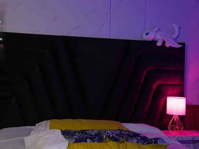 hollyvega webcam