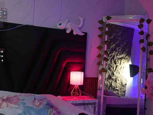 hollyvega webcam