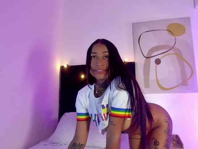 hollyvega webcam