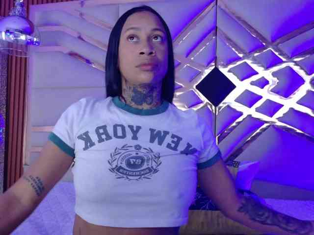 hollyvega webcam