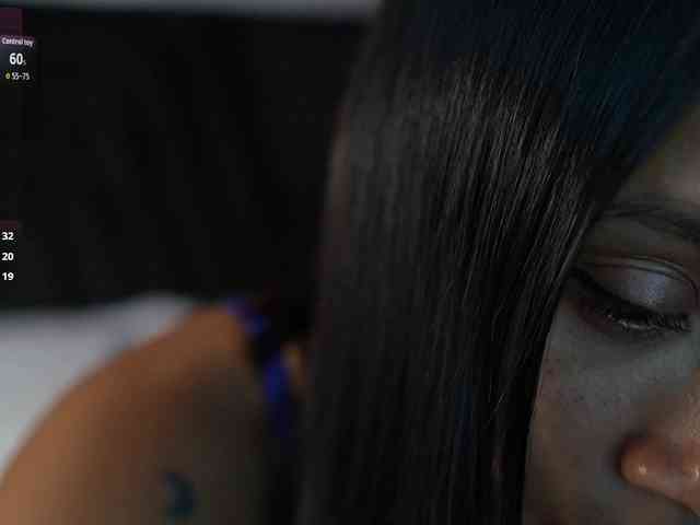 hollyvega webcam