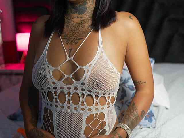 hollyvega webcam