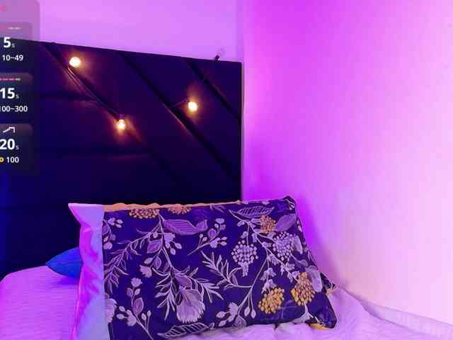 hollyvega webcam