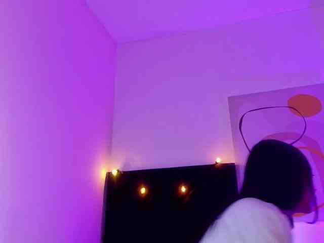 hollyvega webcam
