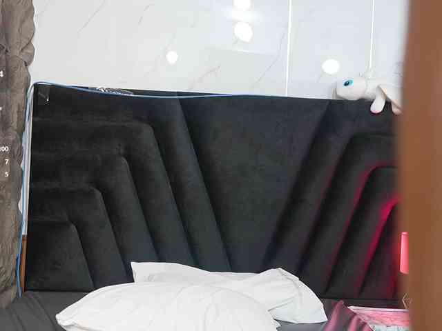 hollyvega webcam