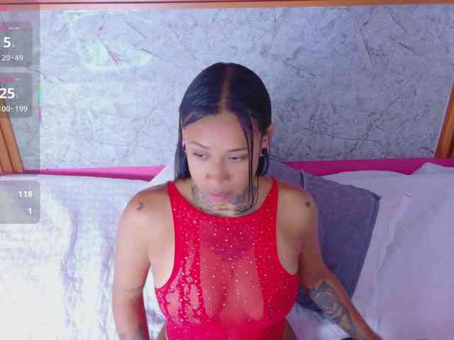 hollyvega