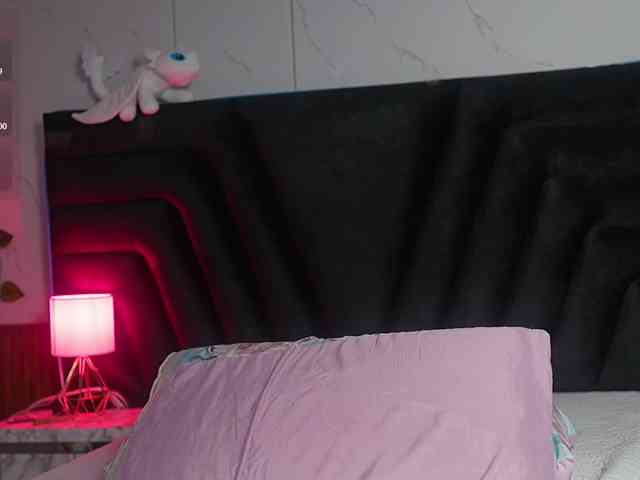 hollyvega webcam