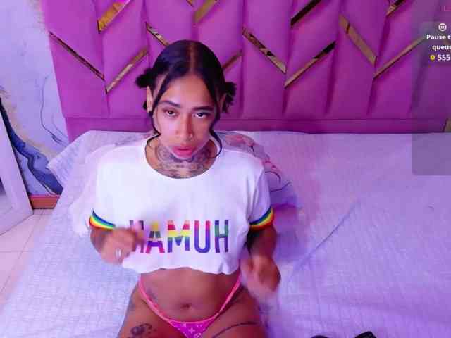 hollyvega