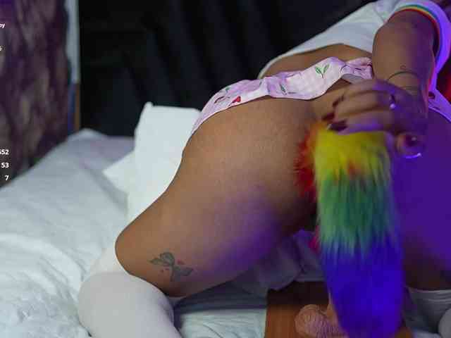 hollyvega webcam
