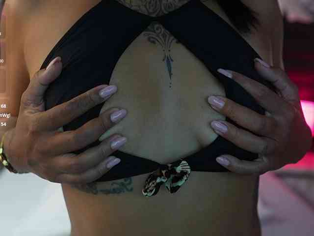 hollyvega webcam