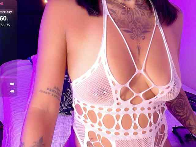 hollyvega webcam