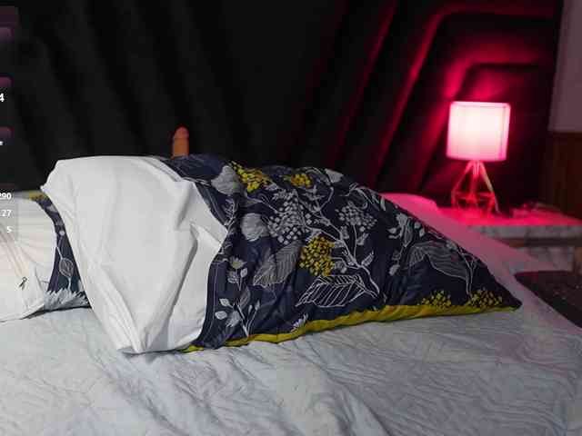 hollyvega webcam