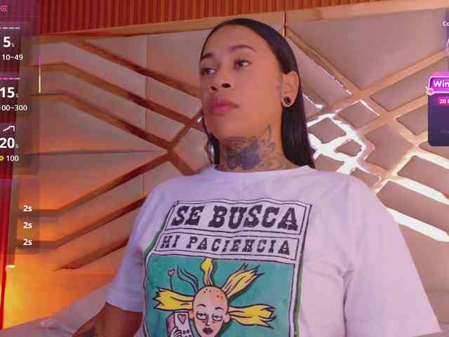 hollyvega
