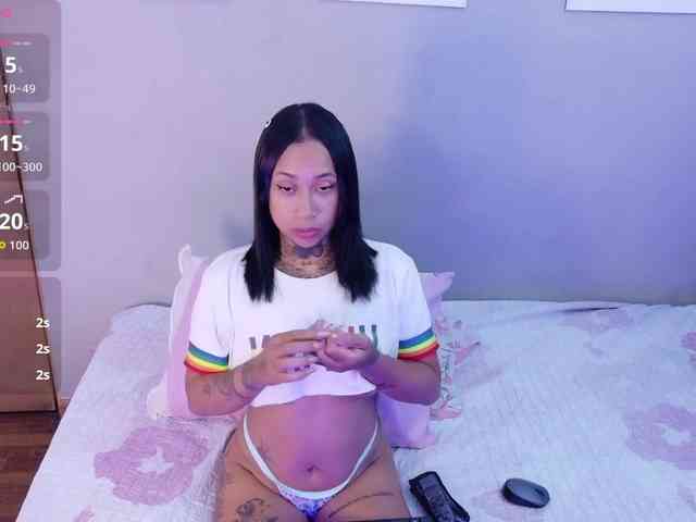 hollyvega webcam