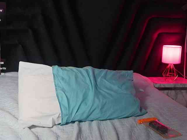 hollyvega webcam