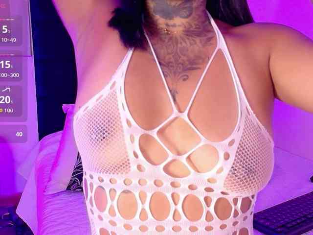 hollyvega webcam