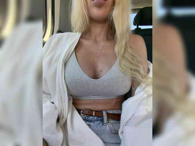 AlisaSecret webcam