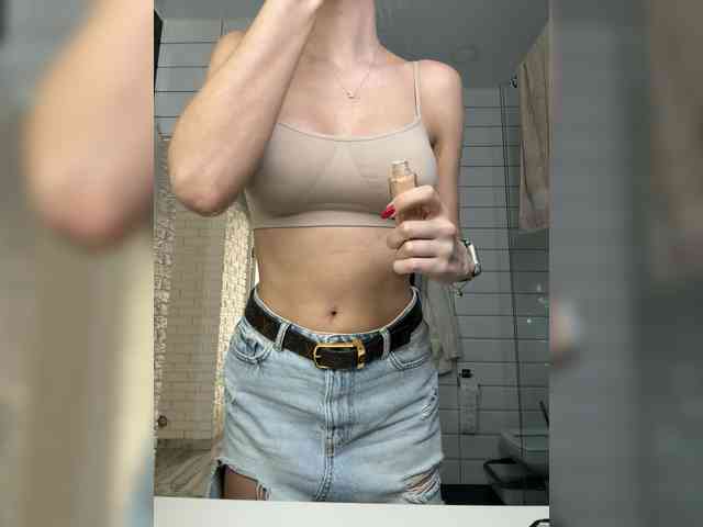 AlisaSecret Live Webcam on BongaCams