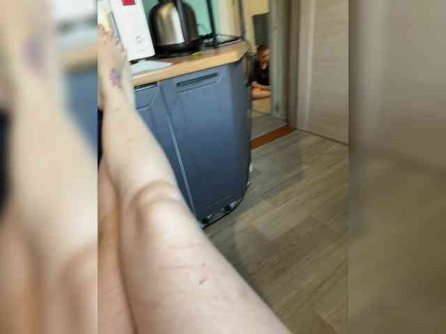 Pussy_destroyer webcam