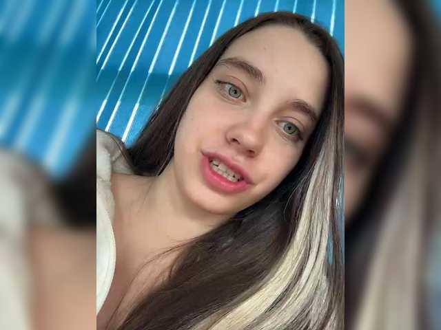 FunnyBanny0312's BongaCams show and profile