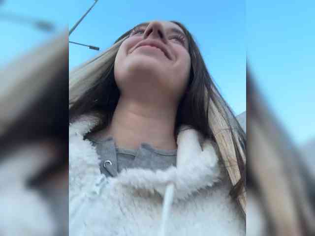 FunnyBanny0312 webcam