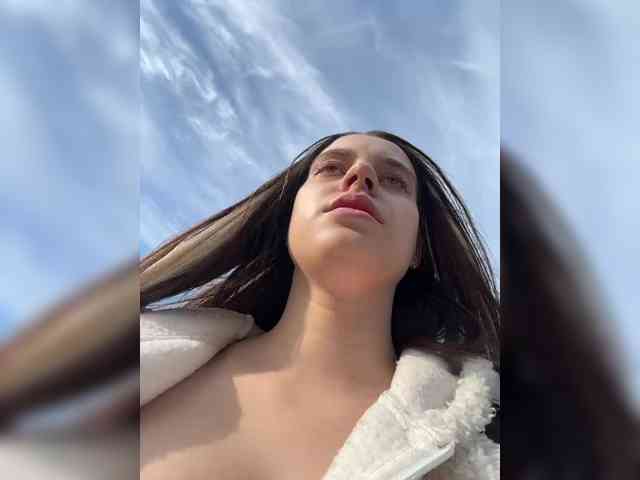 FunnyBanny0312 webcam