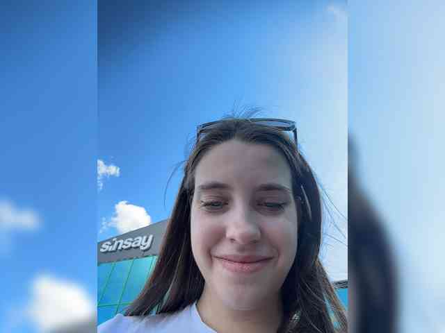FunnyBanny0312 webcam