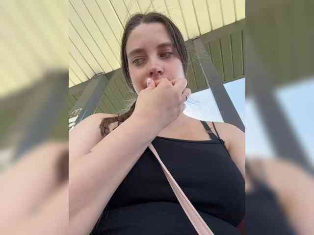 FunnyBanny0312 webcam