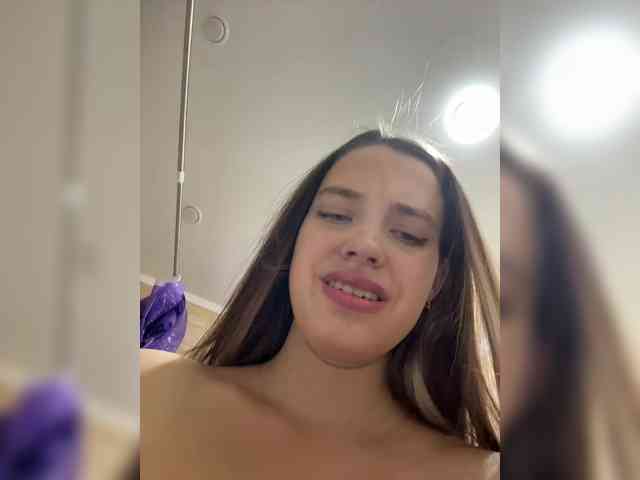 FunnyBanny0312 webcam