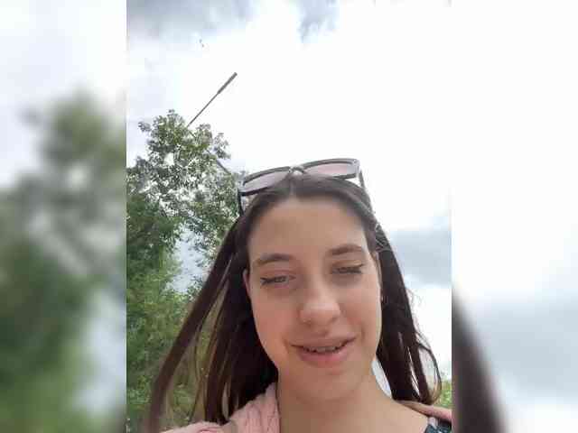 FunnyBanny0312 webcam